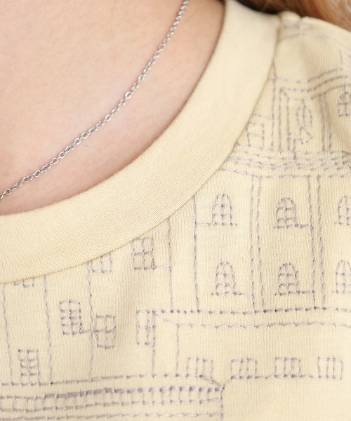 Emago(イマゴ)の「EMAGO ねこ町刺繍チュニック(チュニック・レディース・ブラック/アイボリー・FREE)」の19枚目の写真
