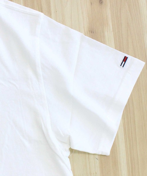 TOMMY HILFIGER(トミーヒルフィガー)の「TJM リラックス ペイズリー フラッグ Tシャツ TJM RLX PAISLEY FLAG TEE EXT(Tシャツ/カットソー・メンズ・ホワイト/ベージュ・L/XL/M)」の7枚目の写真