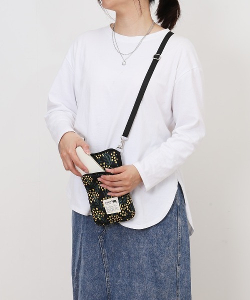 BACKYARD FAMILY(バックヤードファミリー)の「kippis キッピス スマホショルダー(ショルダーバッグ・レディース・ホワイト系その他/ブラック/アイボリー/ブルー/ブラック系その他/オフホワイト・FREE)」の9枚目の写真