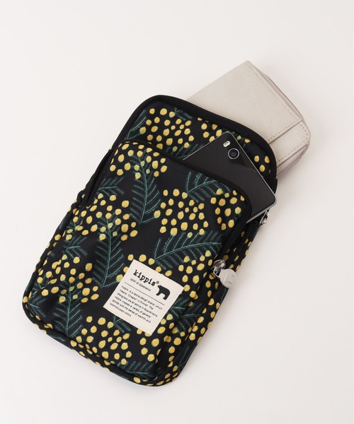 BACKYARD FAMILY(バックヤードファミリー)の「kippis キッピス スマホショルダー(ショルダーバッグ・レディース・ホワイト系その他/ブラック/アイボリー/ブルー/ブラック系その他/オフホワイト・FREE)」の21枚目の写真