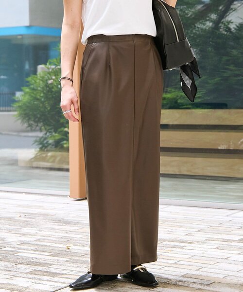 RIVE DROITE(リヴドロワ)の「合皮タイトスカート(スカート・レディース・ブラウン/ブラック・38/36)」の1枚目の写真