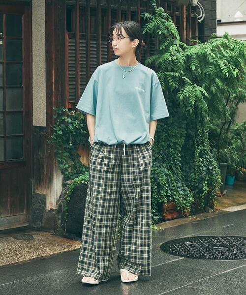 URBAN RESEARCH（アーバンリサーチ）の「551蓬莱×UR　ドロストショートスリーブTシャツ（Tシャツ/カットソー・レディース・ライトブルー/オフホワイト/チャコールグレー・X-LARGE/LARGE/MEDIUM/SMALL）」の6枚目の写真