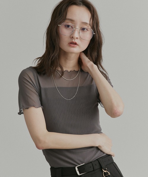 ad thie(アドティエ)の「ハーフスリーブ メローシアートップス(Tシャツ/カットソー・レディース・チャコール/ピンク/ライトグリーン/オフホワイト/ブラック/ブラウン/スモークピンク/ライトブルー・FREE/MEDIUM/LARGE)」の4枚目の写真