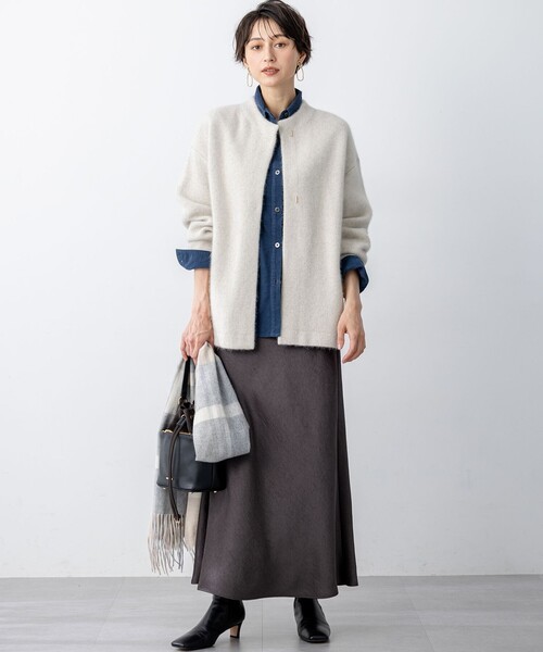 23区（ニジュウサンク）の「カシミヤ チェック マフラー（マフラー・レディース・グリーン系3/ベージュ系3/ブルー系3/イエロー系3/ピンク系3/レッド系3・F）」の9枚目の写真