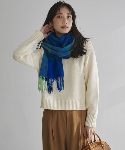 23区（ニジュウサンク）の「カシミヤ チェック マフラー（マフラー・レディース・グリーン系3/ベージュ系3/ブルー系3/イエロー系3/ピンク系3/レッド系3・F）」の22枚目の写真