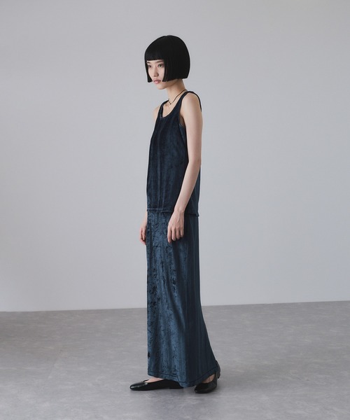 MILLER(ミラー)の「【Miller for ADAM ET ROPE'】別注 ベロアSkirt(スカート・レディース・ネイビー/グリーン・FREE)」の4枚目の写真