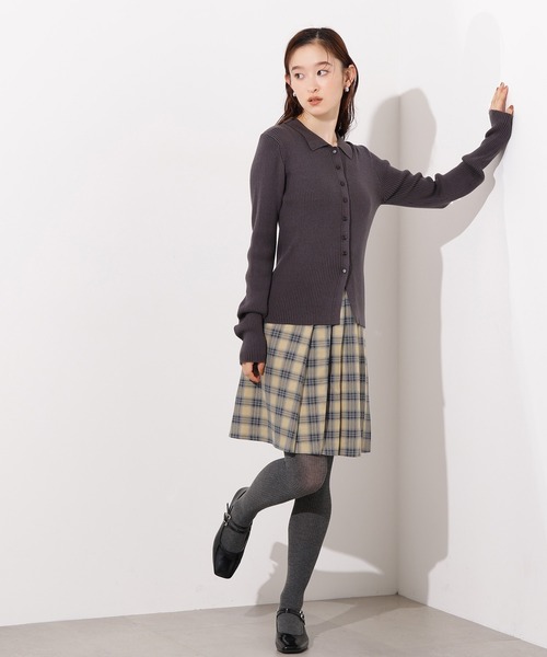 N.(N. Natural Beauty Basic)(エヌエヌナチュラルビューティーベーシック)の「ポロカラーリブニット(ポロシャツ・レディース・レッド/ブルー/グレー・MEDIUM)」の5枚目の写真