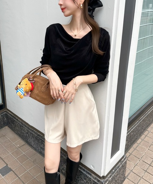 CHARME BY MICOLA(シャルムバイミコラ)の「大人な華やかさ♪シアーフロッキードレープトップス≪指穴付き≫(Tシャツ/カットソー・レディース・ブラック/オフホワイト/ピンク・FREE)」の17枚目の写真
