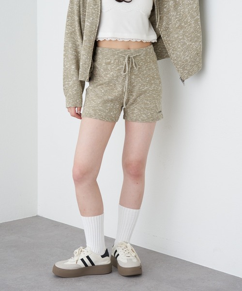 RAY CASSIN（レイカズン）の「ニットショートパンツ（その他パンツ・レディース・グレイッシュベージュ/ブラック/グレー・FREE）」の3枚目の写真