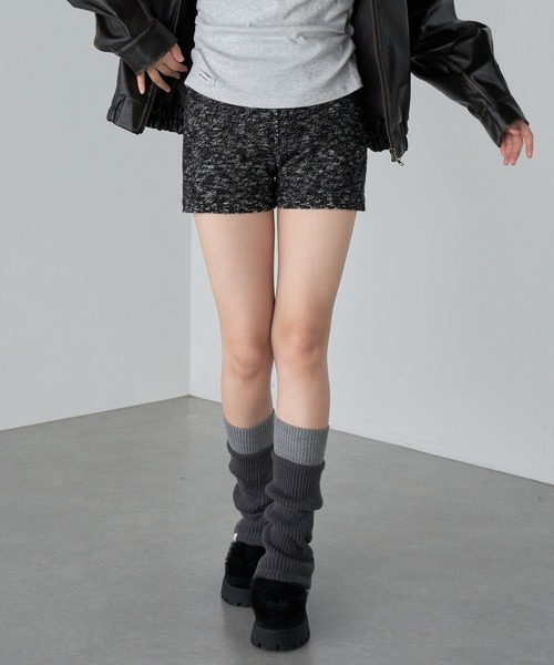 RAY CASSIN（レイカズン）の「ニットショートパンツ（その他パンツ・レディース・グレイッシュベージュ/ブラック/グレー・FREE）」の2枚目の写真
