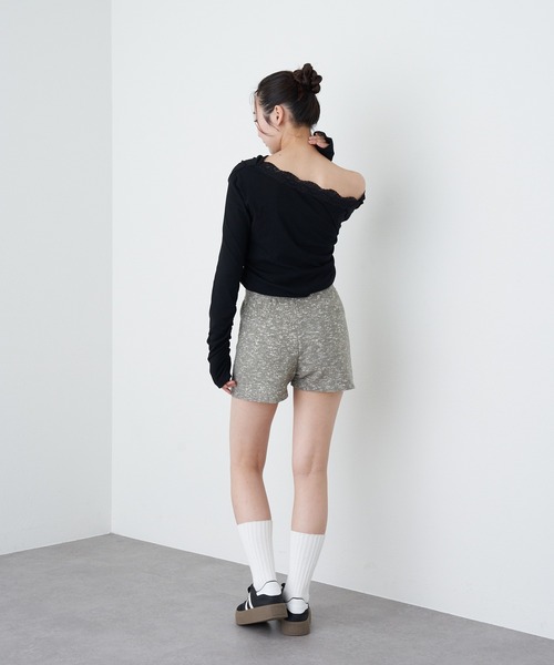RAY CASSIN（レイカズン）の「ニットショートパンツ（その他パンツ・レディース・グレイッシュベージュ/ブラック/グレー・FREE）」の9枚目の写真