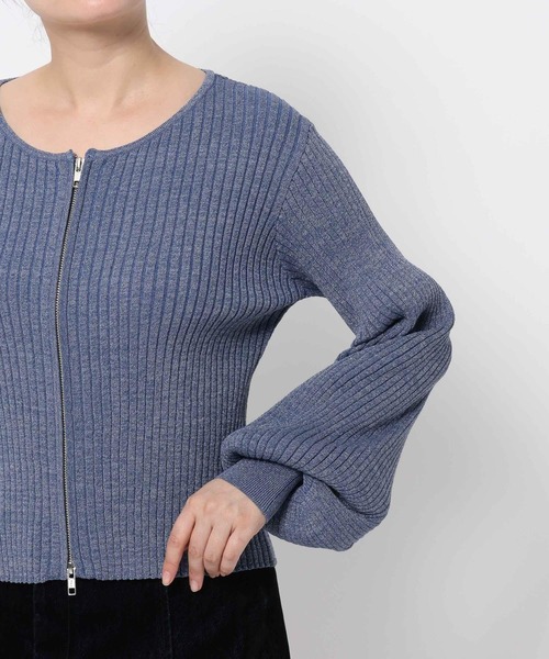 mysty woman（ミスティウーマン）の「ダブルジップラメニットカーディガン 575265（カーディガン/ボレロ・レディース・アイボリー/ピンクベージュ/グレイッシュブルー/ブラック・FREE）」の13枚目の写真