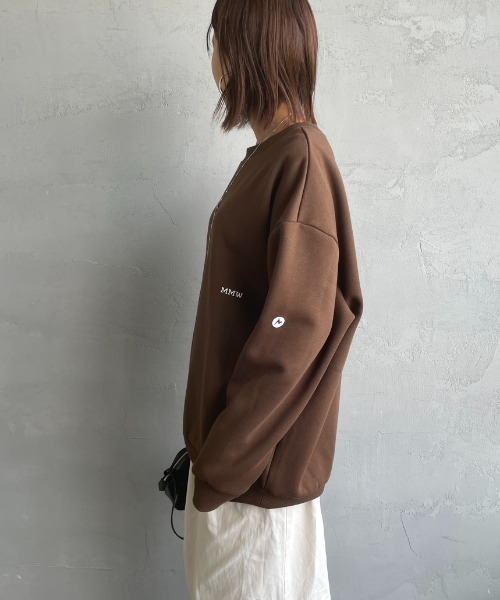 MARMOT（マーモット）の「[Marmot/マーモット] 別注 ブランドロゴ バックプリントスウェット（スウェット・レディース・ブラウン/ブラック・M/S/XL/L）」の4枚目の写真