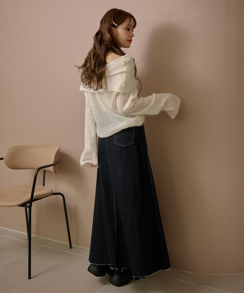 LAULEN(ローレン)の「loose nuance off shoulder knit /ルーズニュアンスオフショルニットプルオーバー(ニット/セーター・レディース・アイボリー/ブラック/レッド・FREE)」の10枚目の写真