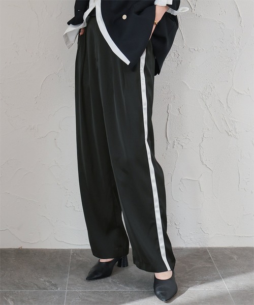 UR'S（ユアーズ）の「サテンラインワイドパンツ（その他パンツ・レディース・ブラック/ベージュ・S/M/L）」の12枚目の写真