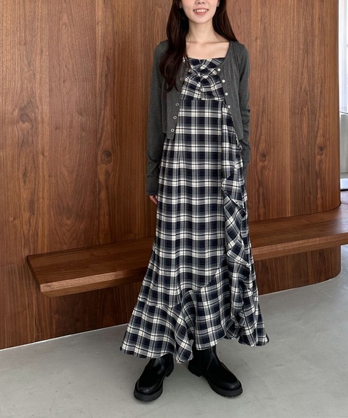 archives（アルシーヴ）の「’チェックアソートラッフルキャミワンピース’（ワンピース・レディース・ブラック/ブラウン/ネイビー・MEDIUM）」の13枚目の写真