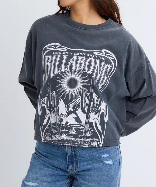 BILLABONG(ビラボン)の「BILLABONG レディース DESERT WANDERING LS ロンT 【WIDE LOOSE CROPPED】【2025年秋冬モデル】/ビラボンクロップド丈フロントプリント長袖ロンT(Tシャツ/カットソー・レディース・アイボリー/バーガンディー/オフホワイト・MEDIUM/LARGE)」の5枚目の写真