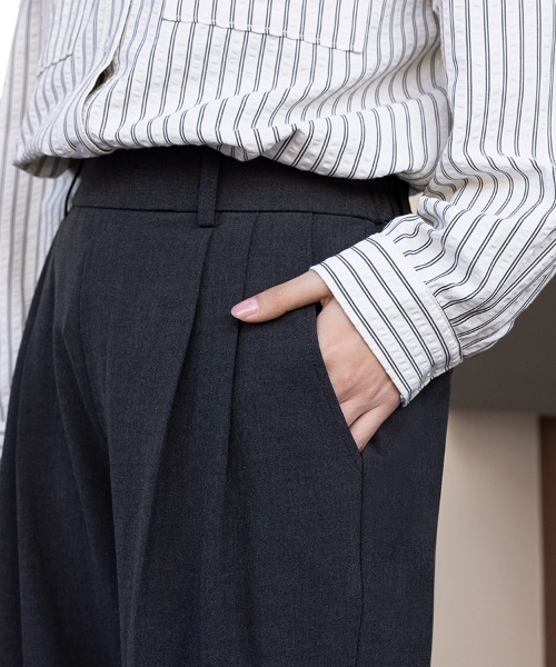 ReRe(リリ)の「タックワイドスラックス(スラックス・レディース・ブラック/グレー/ライトグレー/ダークグレー・MEDIUM/LARGE)」の8枚目の写真