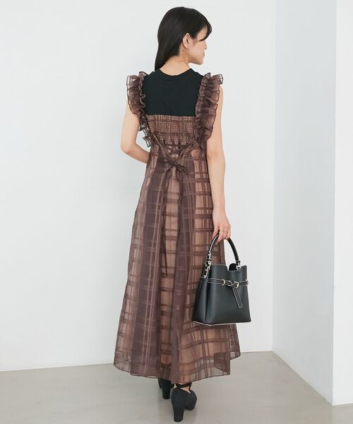 MAJESTIC LEGON（マジェスティックレゴン）の「ノースリフリルドッキングワンピ（ワンピース・レディース・グレー系その他/ブラック系その他/ブラウン系その他2・LARGE/X-SMALL/SMALL/MEDIUM）」の6枚目の写真