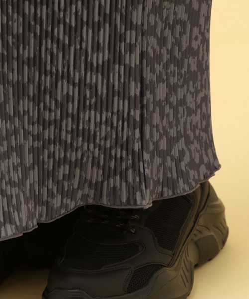 LEPSIM（レプシィム）の「【産前・産後対応】マタニティ／アソートプリーツスカート　595334（マタニティウェア/グッズ・レディース・ホワイト系その他/ブラック/レオパード/ドット・FREE）」の20枚目の写真