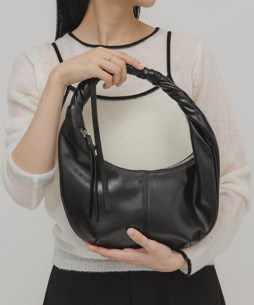 KBF（ケイビーエフ）の「ハンドルデザインサークルBAG（ハンドバッグ・レディース・アイボリー/ブラック・ONE）」の10枚目の写真