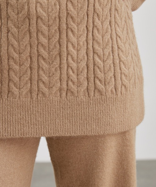Lace Ladies(レースレディース)の「ウールライク ケーブル編み ハーフジップ ニット セットアップ(セットアップ・レディース・ブラック/アイボリー/グレイッシュベージュ・FREE)」の6枚目の写真