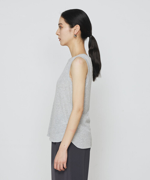 Gabardine K.T（ギャバジンケーティー）の「ラメテレコ タンクトップ（Tシャツ/カットソー・レディース・ベージュ/チャコールグレー/ライトグレー・9号/11号）」の12枚目の写真