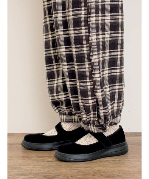 Samansa Mos2（サマンサ モスモス）の「ベロアストラップスニーカー（スニーカー・レディース・ブラック/レッド/モカ・M/L）」の6枚目の写真