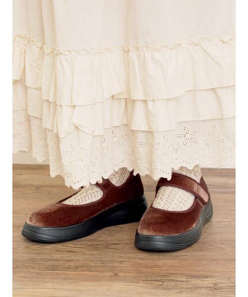 Samansa Mos2（サマンサ モスモス）の「ベロアストラップスニーカー（スニーカー・レディース・ブラック/レッド/モカ・M/L）」の10枚目の写真