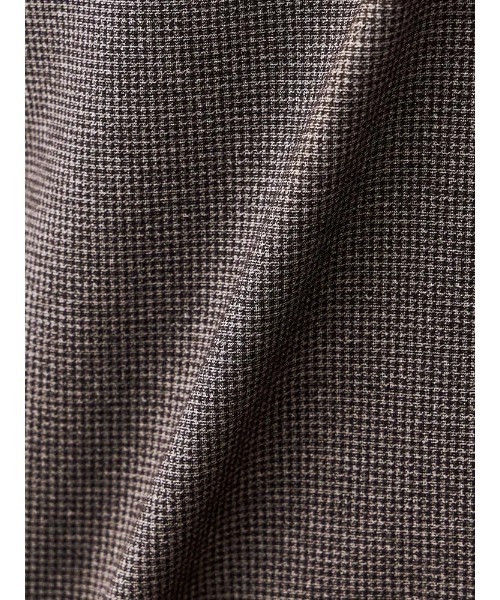 TRANS CONTINENTS（トランスコンチネンツ）の「TRANS CONTINENTS　デレガント　プリントジャージパンツ　千鳥　ベージュ（スラックス・メンズ・ベージュ・S/M/L/LL）」の2枚目の写真