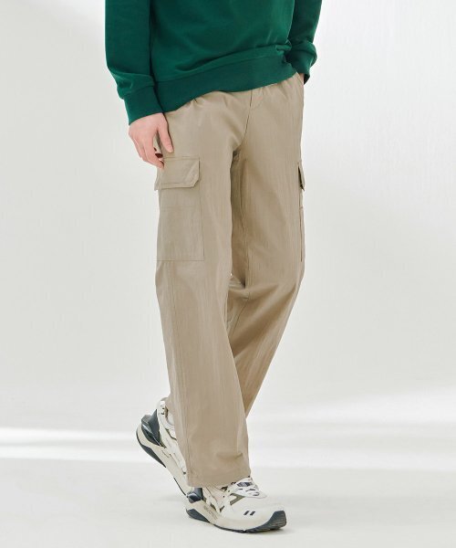 CHASECULT(チェイスカルト)の「男性ワイド裾ストリングカーゴパンツ-DARK2212B0X(スウェットパンツ・メンズ・Beige・70/76/82/86)」の3枚目の写真