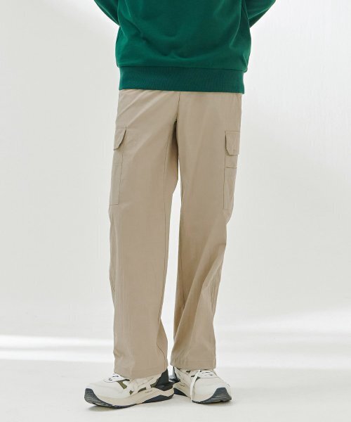 CHASECULT(チェイスカルト)の「男性ワイド裾ストリングカーゴパンツ-DARK2212B0X(スウェットパンツ・メンズ・Beige・70/76/82/86)」の5枚目の写真