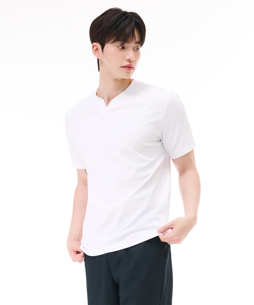 CHASECULT(チェイスカルト)の「メンズネックバリエーション半袖Tシャツ - ホワイト(Tシャツ/カットソー・メンズ・ホワイト・100/110/95/105)」の2枚目の写真