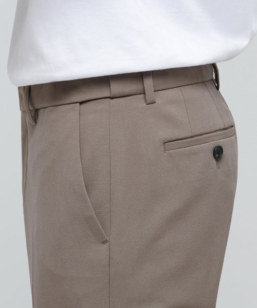 MUSINSA STANDARD（ムシンサスタンダード）の「軽量スキニー隠しバンディングクロップドスラックス[ダスティベージュ]（スラックス・メンズ・その他・33/26/27/28/29/42/36/34/32/30/31/40/38）」の5枚目の写真