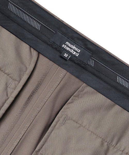 MUSINSA STANDARD（ムシンサスタンダード）の「軽量スキニー隠しバンディングクロップドスラックス[ダスティベージュ]（スラックス・メンズ・その他・33/26/27/28/29/42/36/34/32/30/31/40/38）」の8枚目の写真