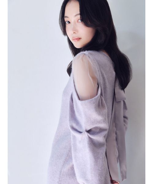 SNIDEL（スナイデル）の「シースルーショルダーニットワンピース（ワンピース・レディース・アイボリー/ラベンダー/ダークブラウン・F）」の6枚目の写真