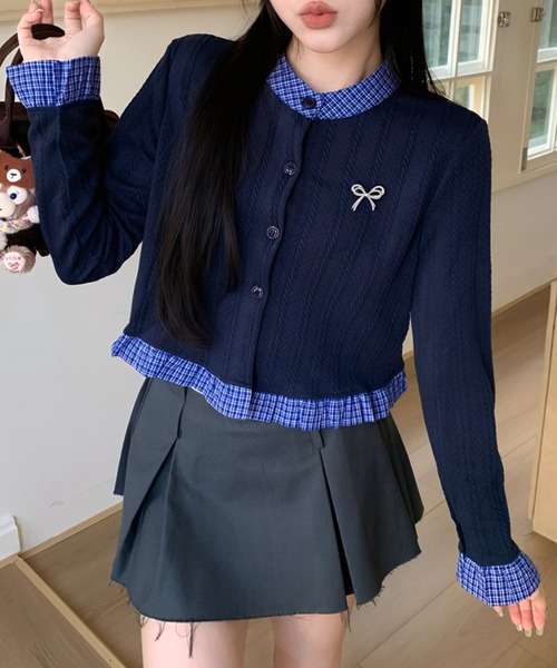 yuue' ( wear )(ユーイ)の「異素材ドッキングニットカーディガン/リボンブローチ付き(カーディガン/ボレロ・レディース・ネイビー/グレー・FREE)」の2枚目の写真