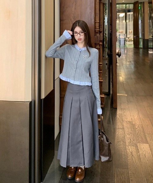 yuue' ( wear )(ユーイ)の「異素材ドッキングニットカーディガン/リボンブローチ付き(カーディガン/ボレロ・レディース・ネイビー/グレー・FREE)」の9枚目の写真