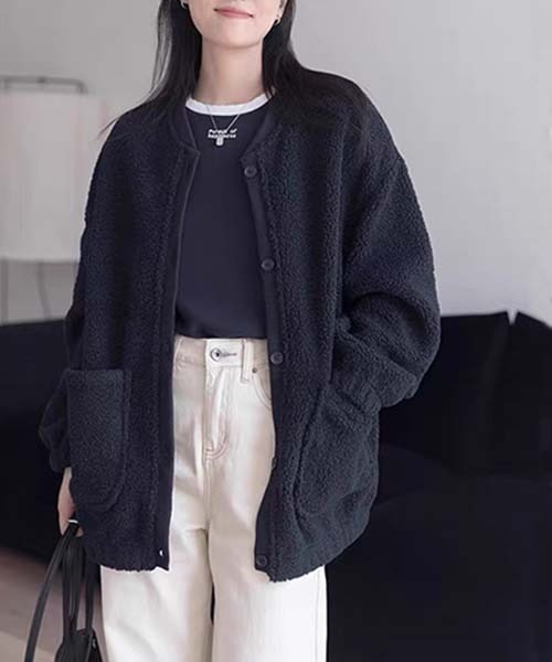 gossip!ロサンゼルス(ゴシップロサンゼルス)の「Y2K ゆるシルエット ボアブルゾン ボアカーディガン(その他アウター・レディース・ネイビー・FREE)」の5枚目の写真