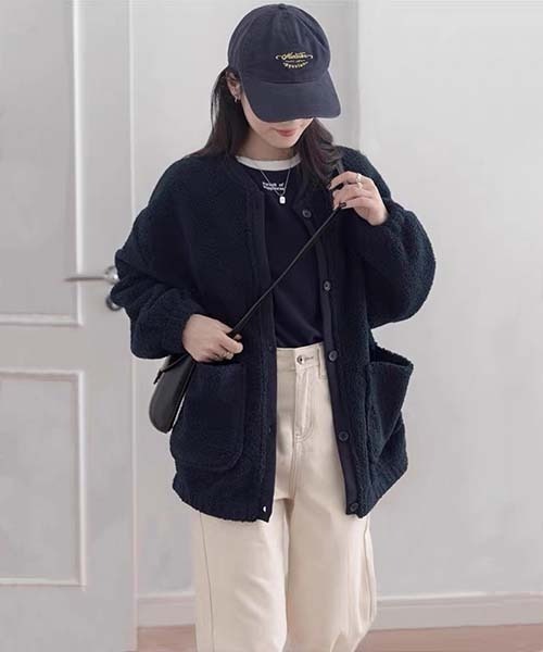 gossip!ロサンゼルス(ゴシップロサンゼルス)の「Y2K ゆるシルエット ボアブルゾン ボアカーディガン(その他アウター・レディース・ネイビー・FREE)」の6枚目の写真