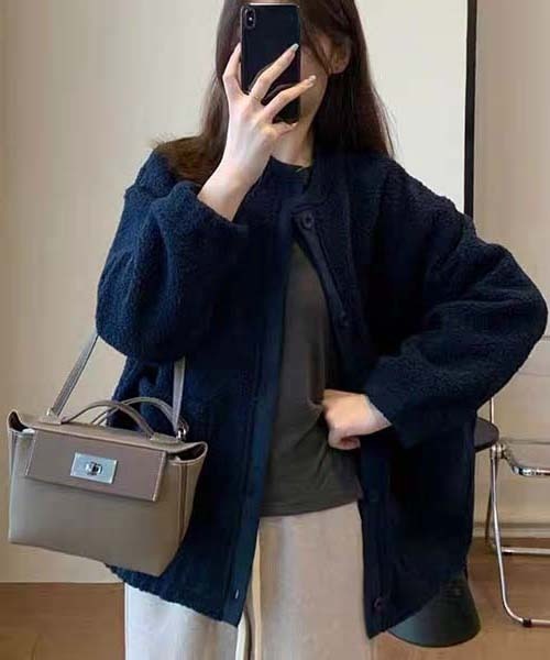 gossip!ロサンゼルス(ゴシップロサンゼルス)の「Y2K ゆるシルエット ボアブルゾン ボアカーディガン(その他アウター・レディース・ネイビー・FREE)」の8枚目の写真