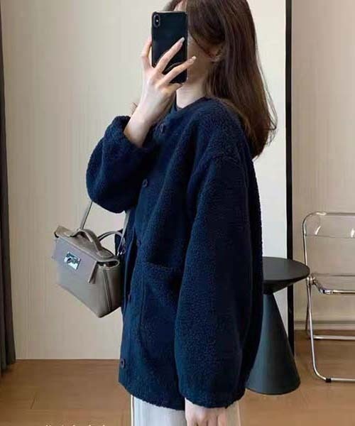 gossip!ロサンゼルス(ゴシップロサンゼルス)の「Y2K ゆるシルエット ボアブルゾン ボアカーディガン(その他アウター・レディース・ネイビー・FREE)」の9枚目の写真