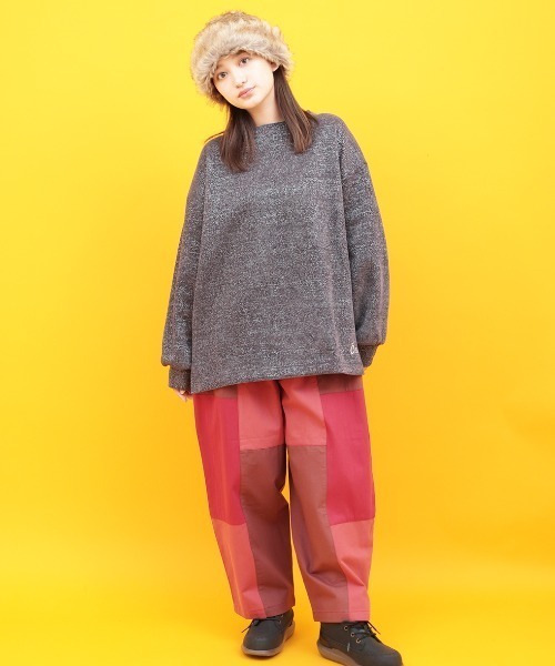 チチカカ(チチカカ)の「キラキラモールニットライクプルオーバー(Tシャツ/カットソー・レディース・ブルー/チャコールグレー・FREE)」の3枚目の写真