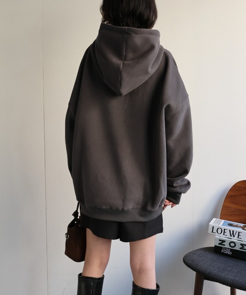 sakishimatokyo（サキシマトーキョー）の「ビッグシルエット刺繍ロゴパーカー/フーディー（パーカー・レディース・グレー/ブルー/チャコール/ネイビー・FREE）」の21枚目の写真