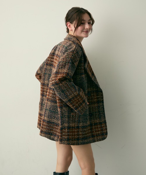 Lunea(ルネア)の「チェックテーラードジャケット(テーラードジャケット・レディース・ブラウン/ネイビー・FREE)」の5枚目の写真