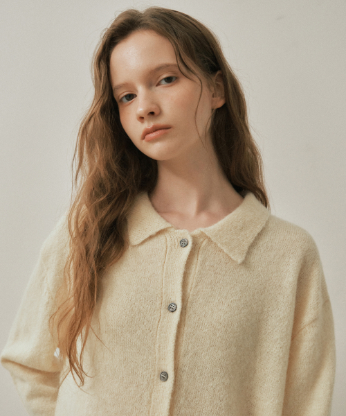 WEDNESDAYOASISFORWOMEN(ウェンズデー オアシス フォー ウーマン)の「アータムシグネチャーウールニットカーディガン_LIGHT YELLOW(WC25-KN43)(カーディガン/ボレロ・レディース・ライトイエロー・FREE)」の3枚目の写真