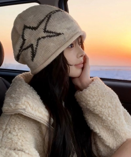 セール】【秋冬新作】星柄深めニット帽（ニットキャップ/ビーニー