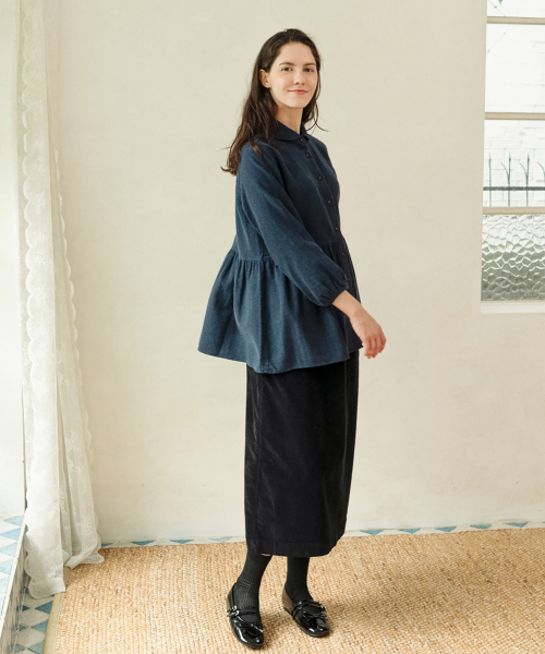 CHIQUITA(チキータ)の「ヘリンボーンシャーリングシャツ ネイビー 250908NV(シャツ/ブラウス・レディース・その他・SMALL/MEDIUM)」の3枚目の写真