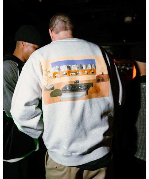 BEAMS T(ビームスティー)の「Ogawa Yohei / Sweat Shirt(スウェット・メンズ・ライトグレー・MEDIUM/X-LARGE/SMALL/LARGE)」の1枚目の写真
