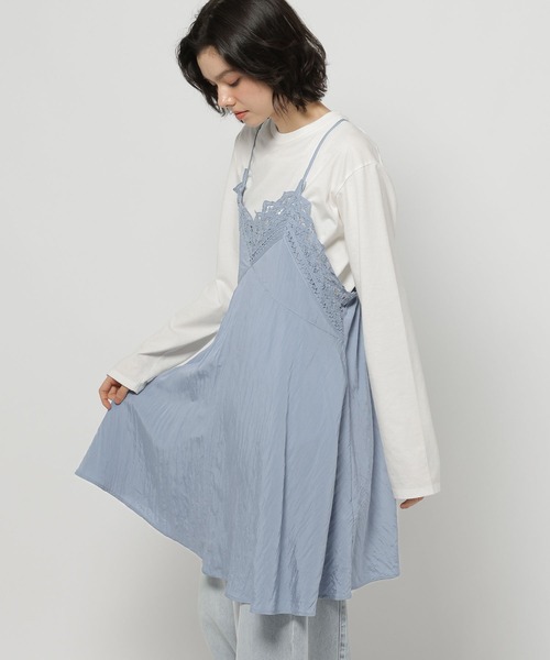 niko and...（ニコアンド）の「バテンレースフレアキャミワンピース（ワンピース・レディース・ダークブルー/チャコール/ナチュラル・FREE）」の3枚目の写真